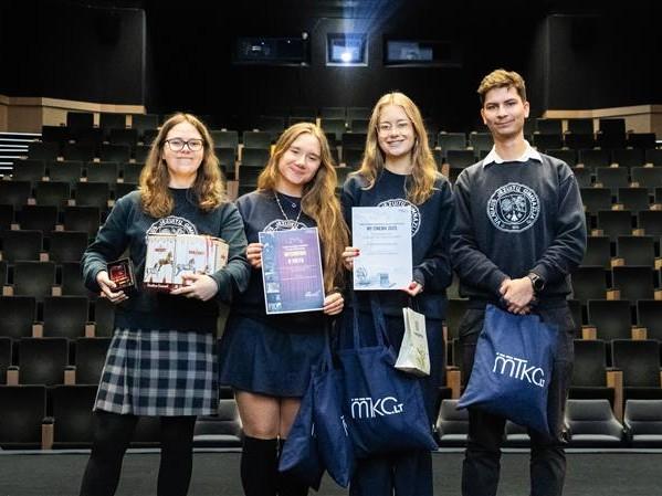 Mokinių kino darbų apdovanojimai